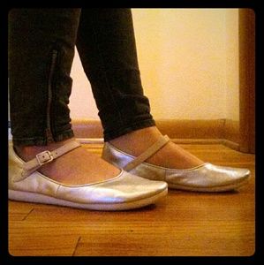 Clarks Artisan metallic mary jane comfort flats